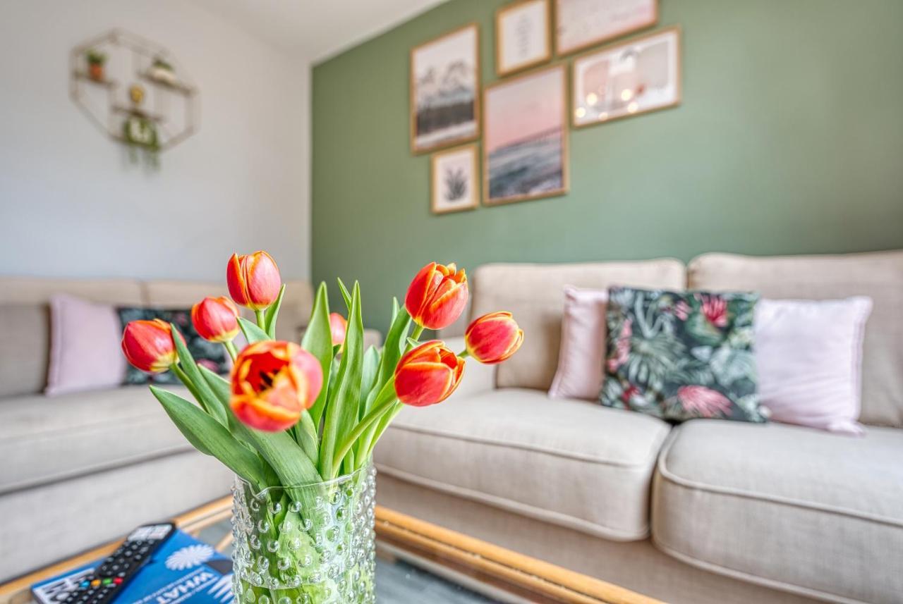 Close To A46 City Centre Sleeps 6, 5 Beds Ensuite Free Wi-Fi Queens House Inspire Homes Coventry Exterior photo