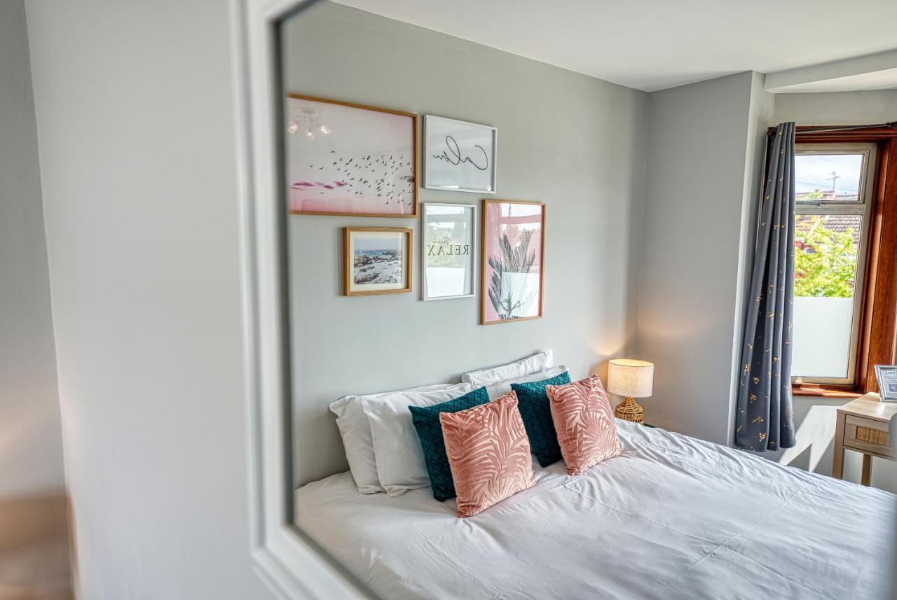 Close To A46 City Centre Sleeps 6, 5 Beds Ensuite Free Wi-Fi Queens House Inspire Homes Coventry Exterior photo