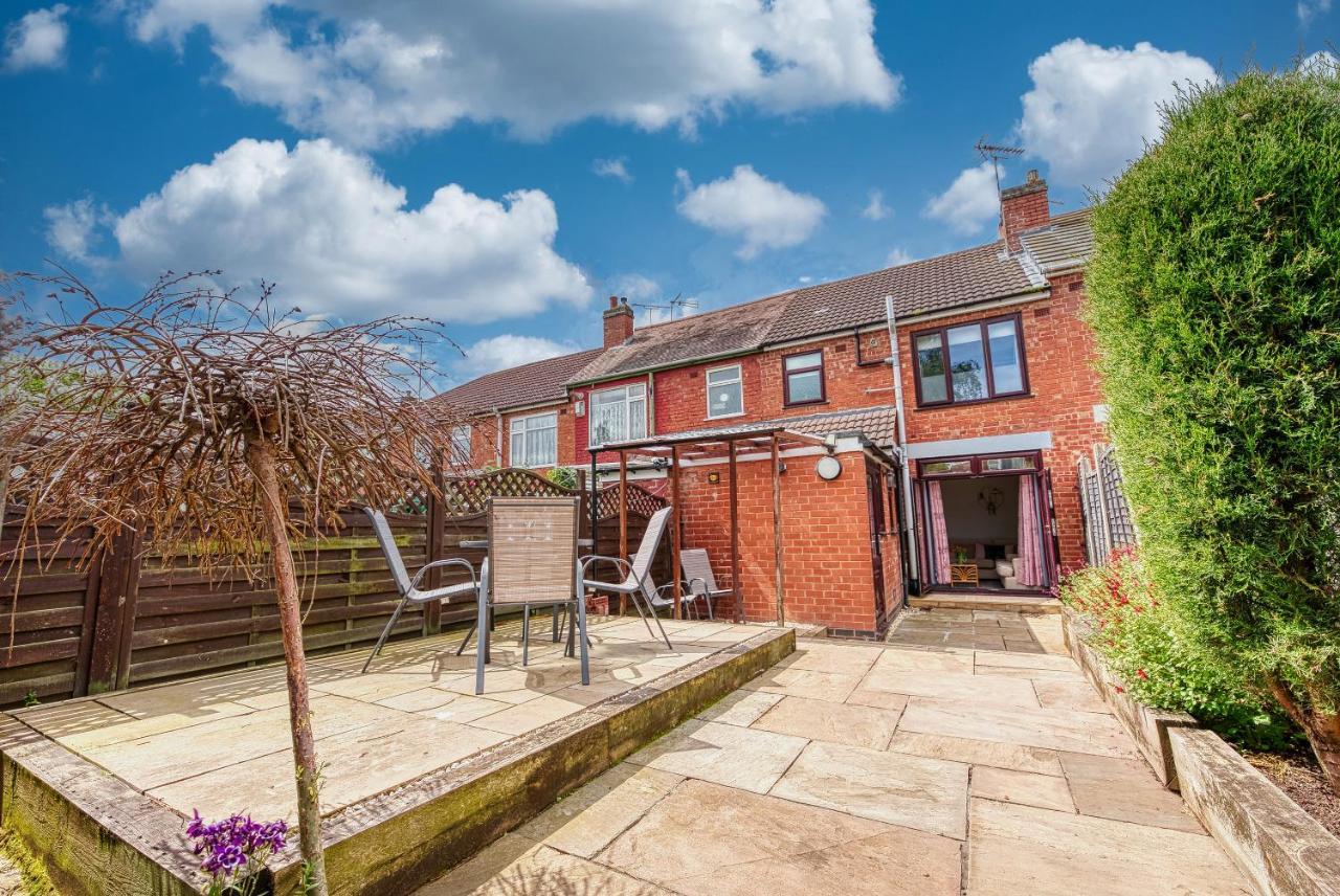 Close To A46 City Centre Sleeps 6, 5 Beds Ensuite Free Wi-Fi Queens House Inspire Homes Coventry Exterior photo